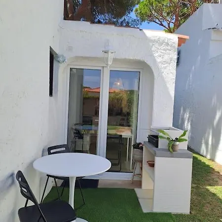 Da Falesia, O Estudio Da Aldeia Acoteias