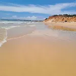 Da Falesia, O Estudio Da Aldeia Acoteias *