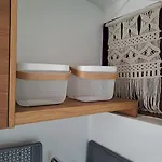 Daire Da Falesia, O Estudio Da Aldeia Acoteias *